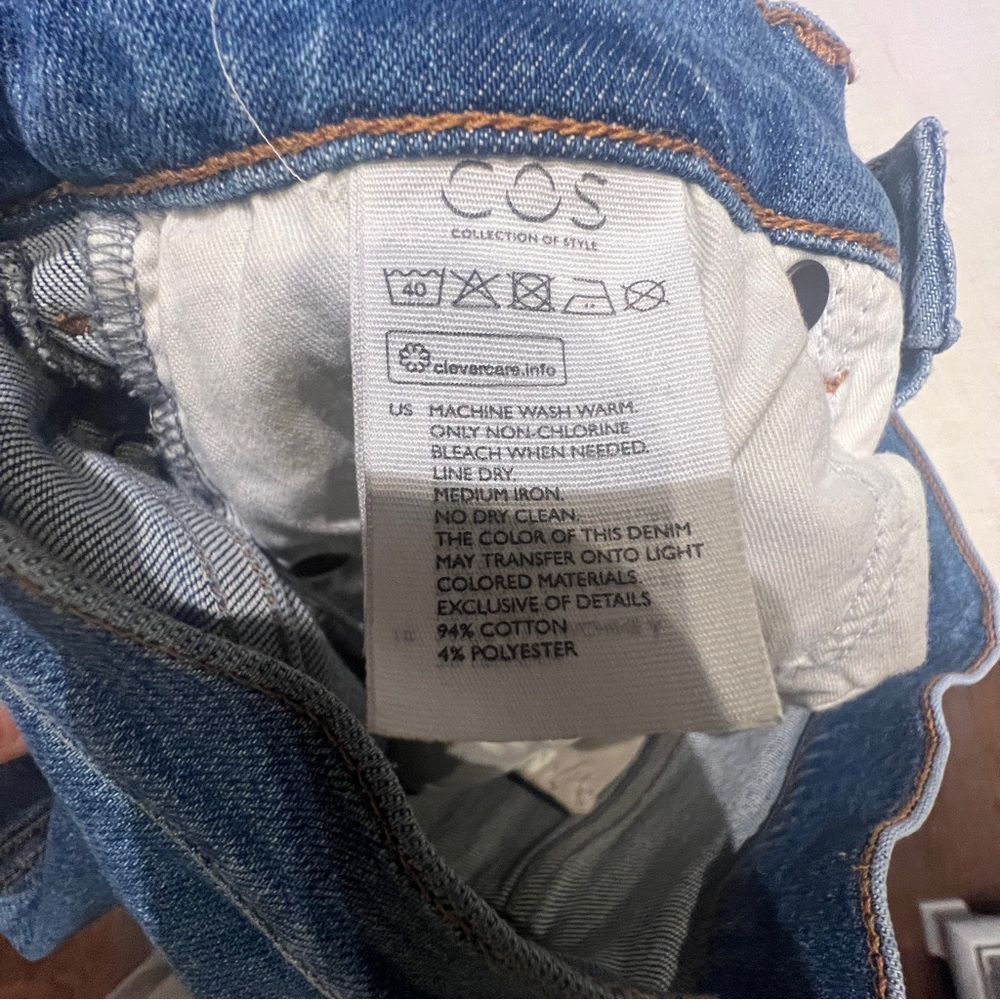 COS High Rise Cropped Ankle Jeans - Picture 8 of 9